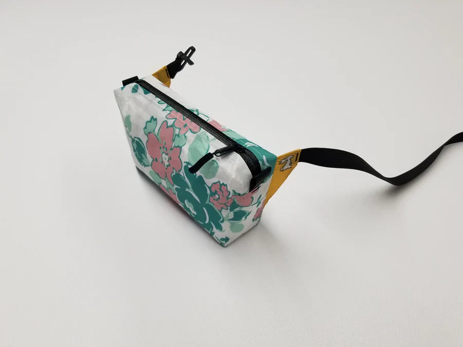 High Tail Designs - The Ultralight Fanny Pack "Floral"