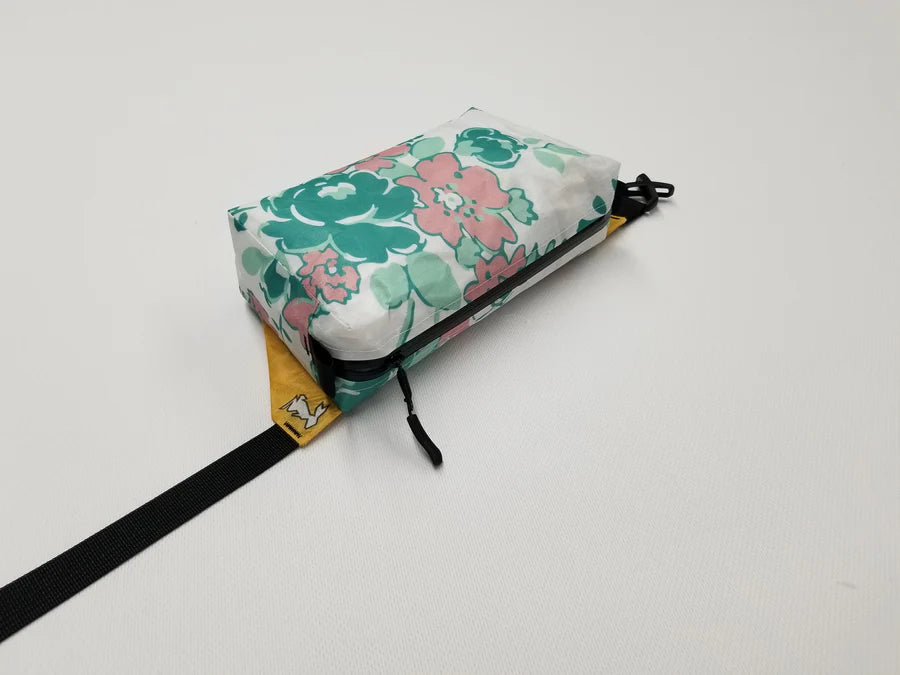 High Tail Designs - The Ultralight Fanny Pack "Floral"
