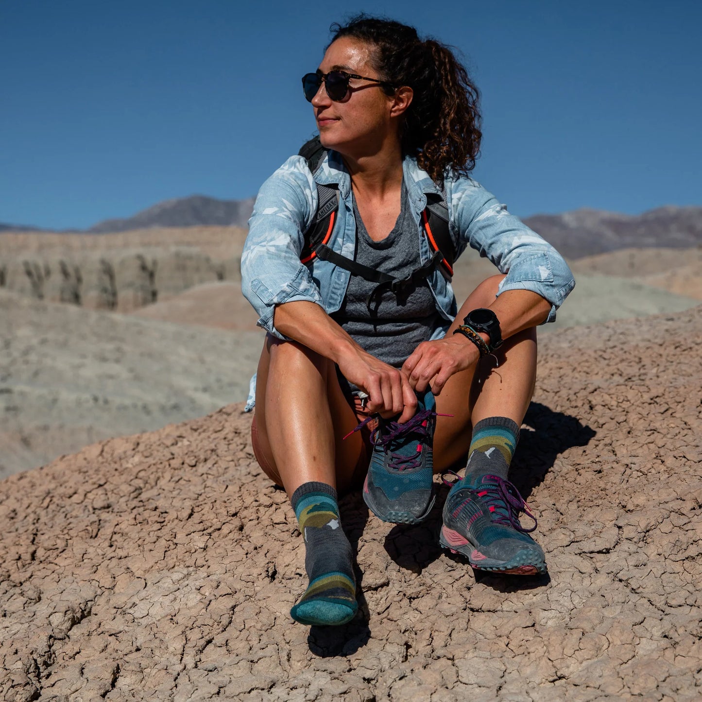 Darn Tough - 5005 Women's Sunset Ledge Micro Crew Sock Lightweight with Cushion