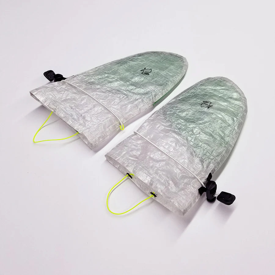High Tail Designs - Ultralight Rain Mitt "Canary Seafoam"