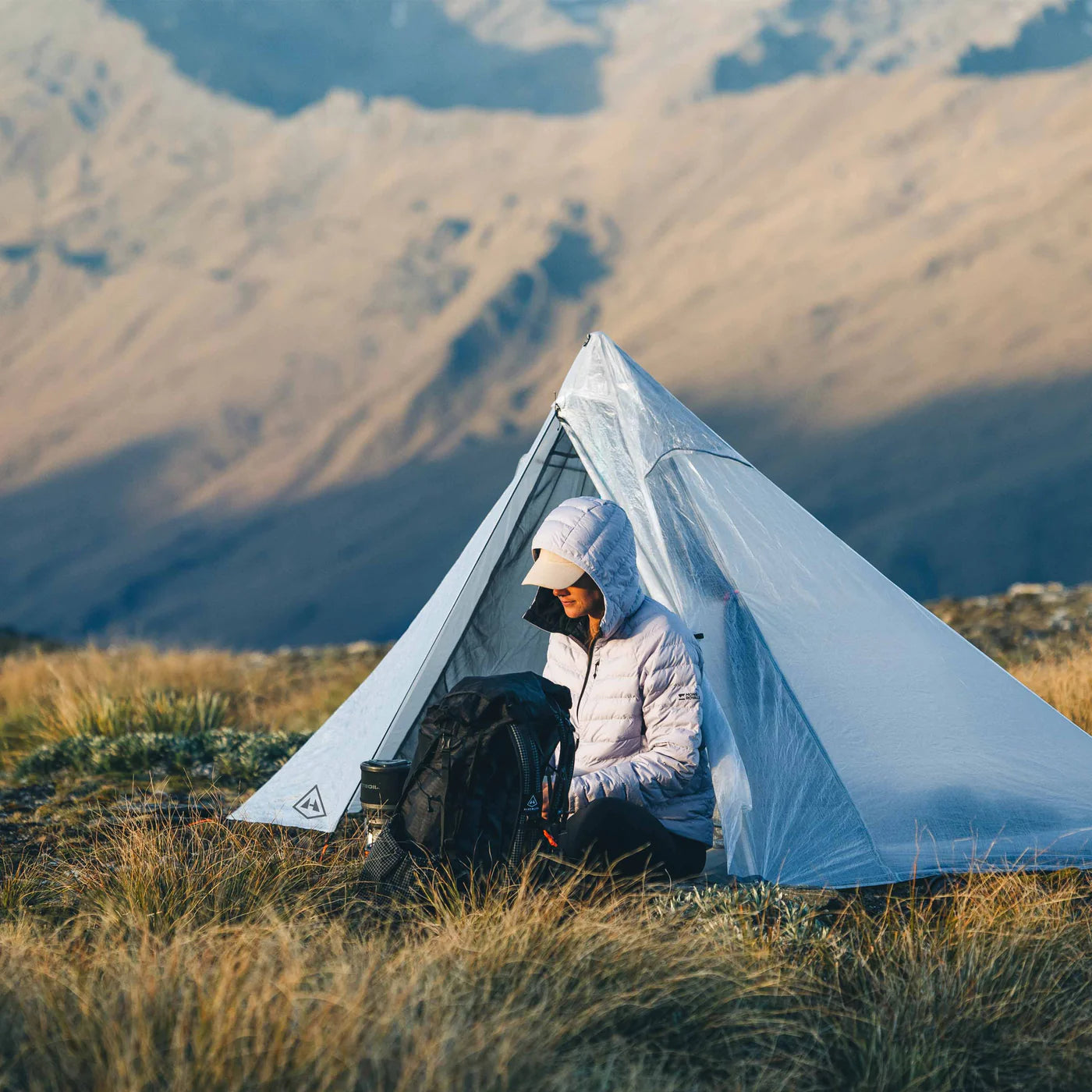 Hyperlite Mountain Gear - MID 1 Three-Season Dyneema Tent