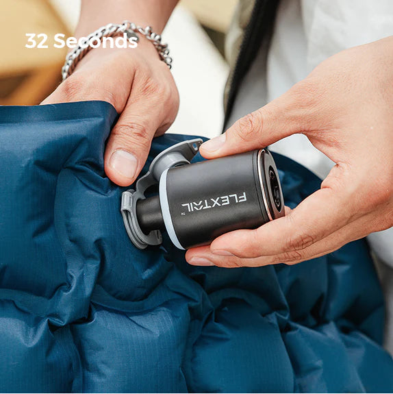 FLEXTAIL - TINY PUMP 2X-Ultimate 3-in-1 Outdoor Pump with Camping Lamp