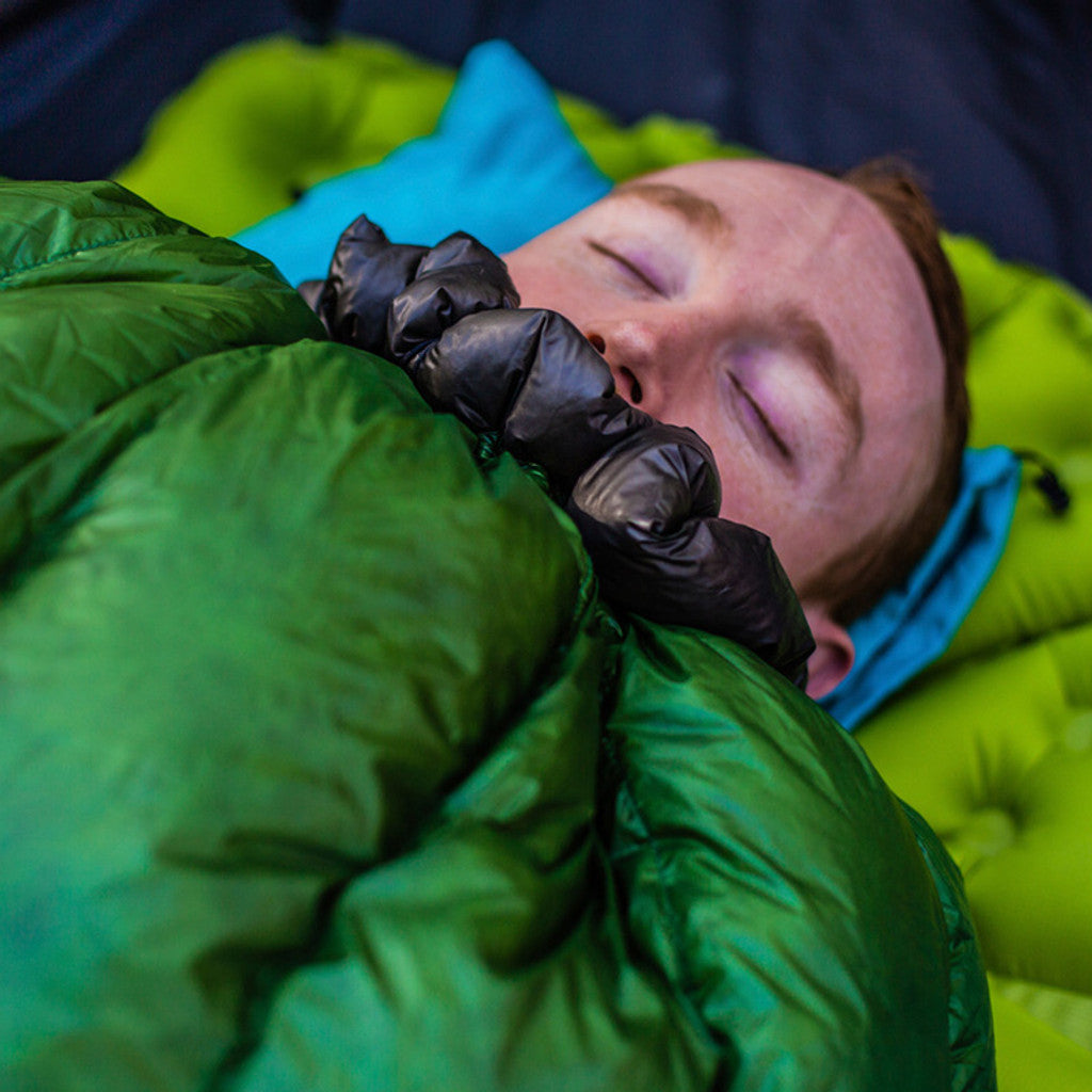 Enlightened Equipment - Enigma (30F/-1C) 950 Fill No Draft Collar