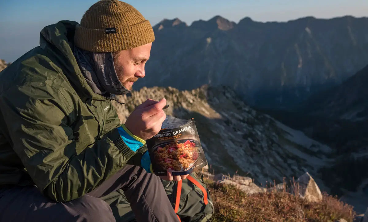 Peak Refuel - Strawberry Granola