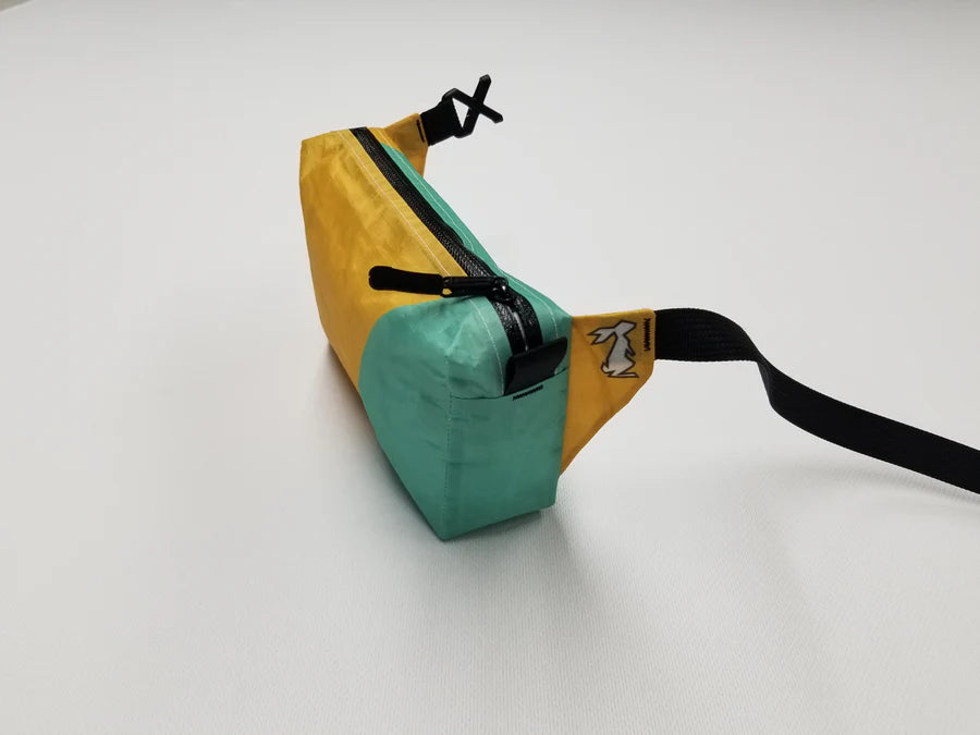 High Tail Designs - The Ultralight Fanny Pack "Canary Seafoam"