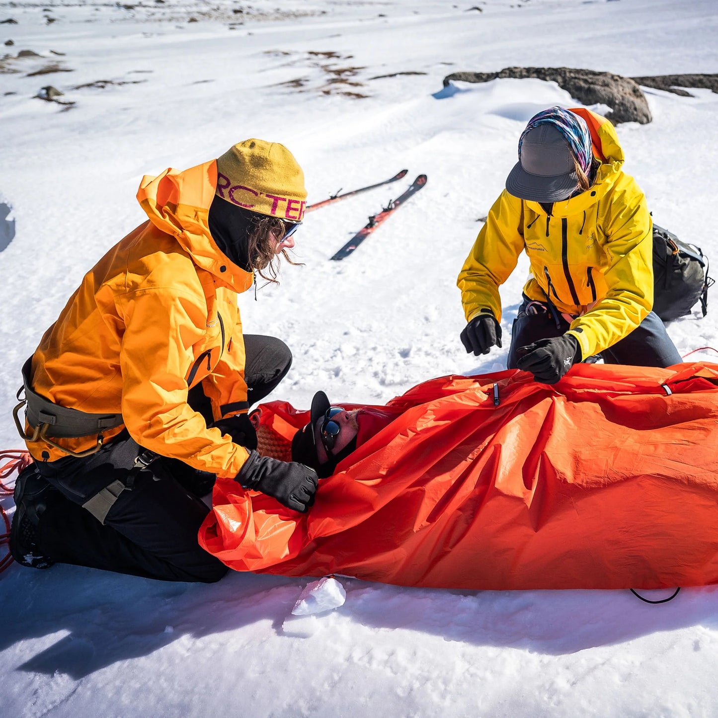Hyperlite Mountain Gear -  6'8" x 9'  Lightweight Durlyte 10D Nylon Ski Rescue Tarp