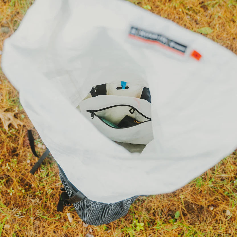 Hyperlite Mountain Gear - Inside Pack Pocket