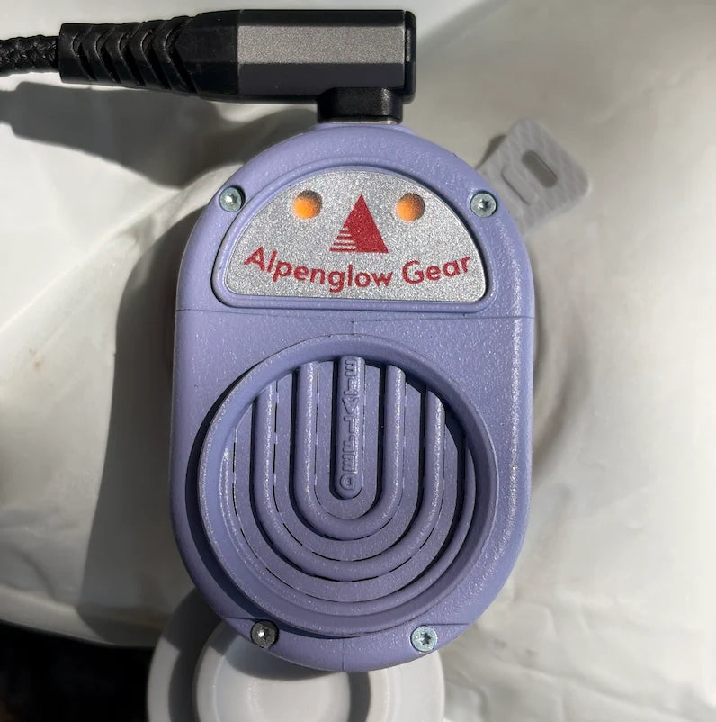 Alpenglow Gear - Alpenblow Lux Micro Inflator w/ Reading Lamps